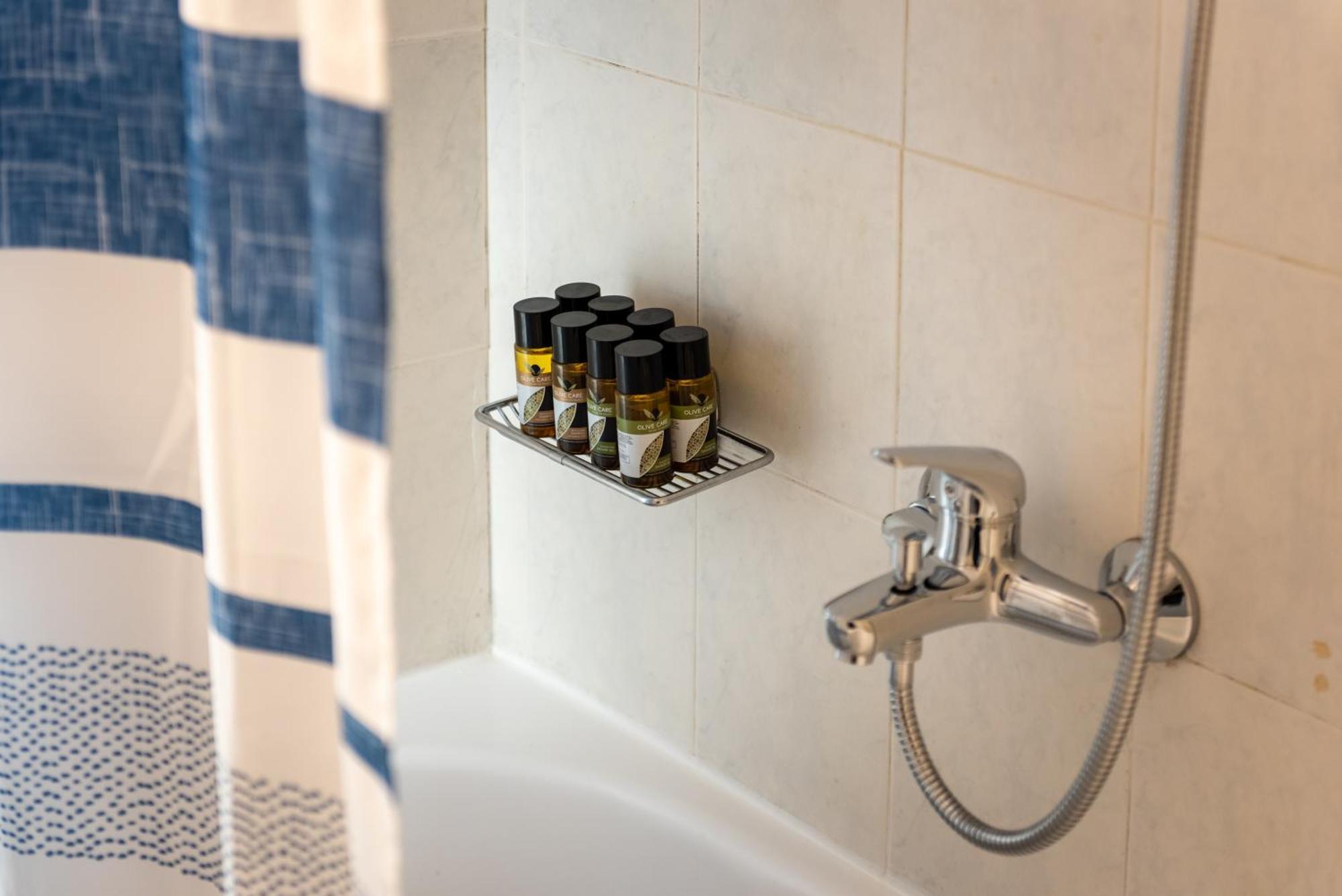Kg Acropolis Escape Spa Apartment Athena Bagian luar foto
