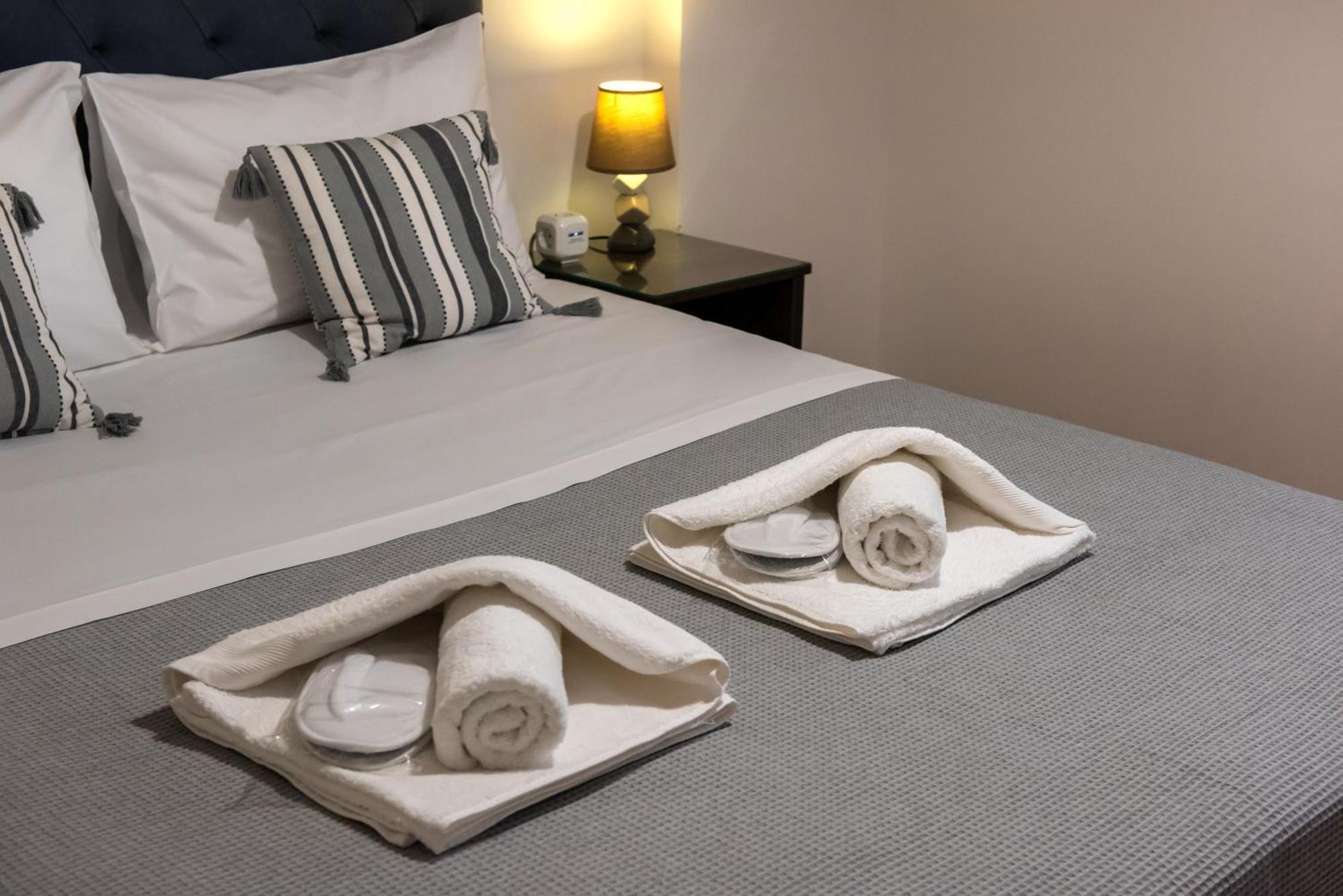 Kg Acropolis Escape Spa Apartment Athena Bagian luar foto